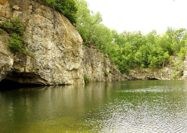 Alstead Mica Mine Cliff Diving in New Hampshire