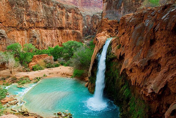 AZ