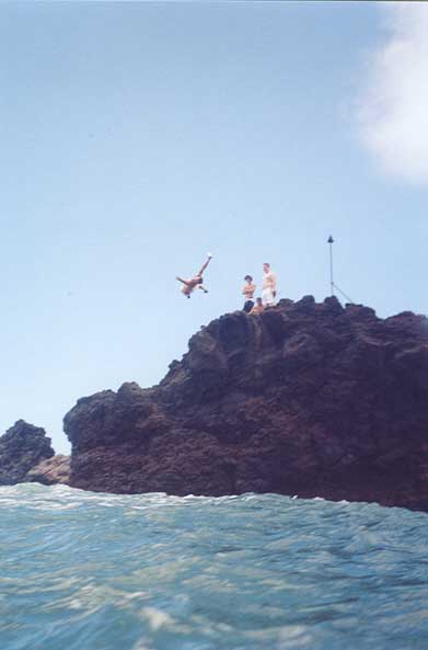 Black Rock, Maui Cliff Diving in Hawaii